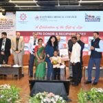 ಇಬ್ಬರು ಅಪರಿಚಿತರು, ಒಂದು ಜೀವಸೆಲೆ”: ದಾತ್ರಿ ದಾನಿ ಮತ್ತು ಸ್ವೀಕರಿಸಿದವರ ಭೇಟಿ